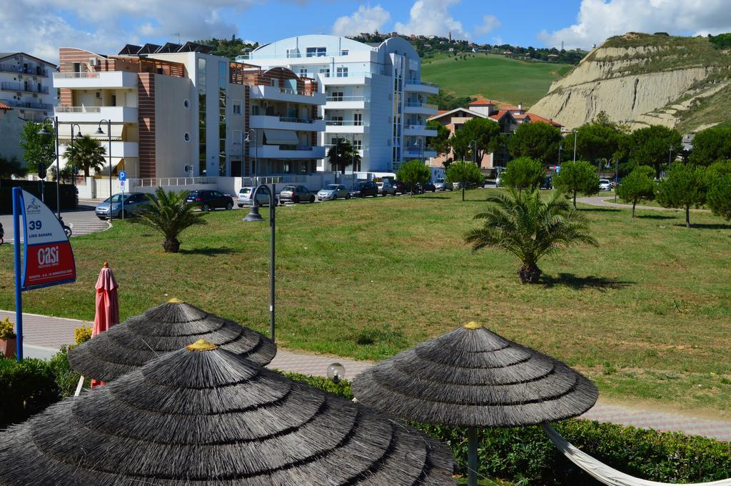 Case Vacanze Blue Bay Resort Roseto degli Abruzzi Kültér fotó