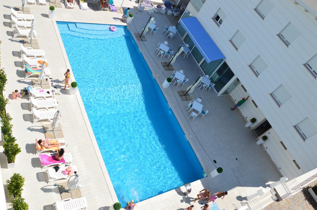 Case Vacanze Blue Bay Resort Roseto degli Abruzzi Kültér fotó