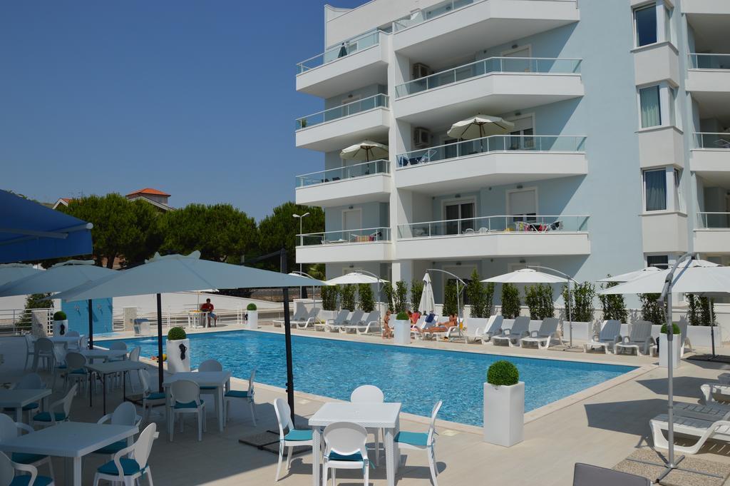 Case Vacanze Blue Bay Resort Roseto degli Abruzzi Kültér fotó